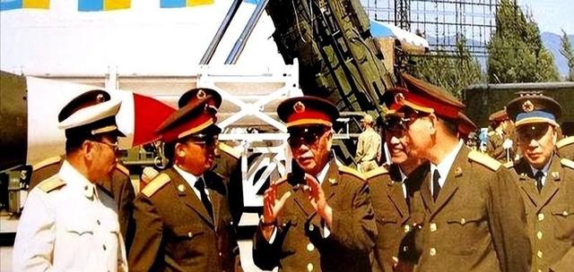 首次访华就不尊重我国？中国当场撤走仪仗队：摆正态度再来吧。