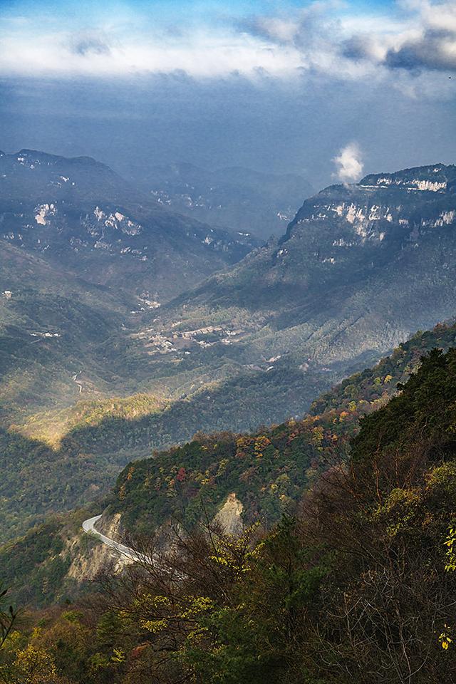 2024深秋四川行19 神农架风景区2 华中屋脊的五彩秘境