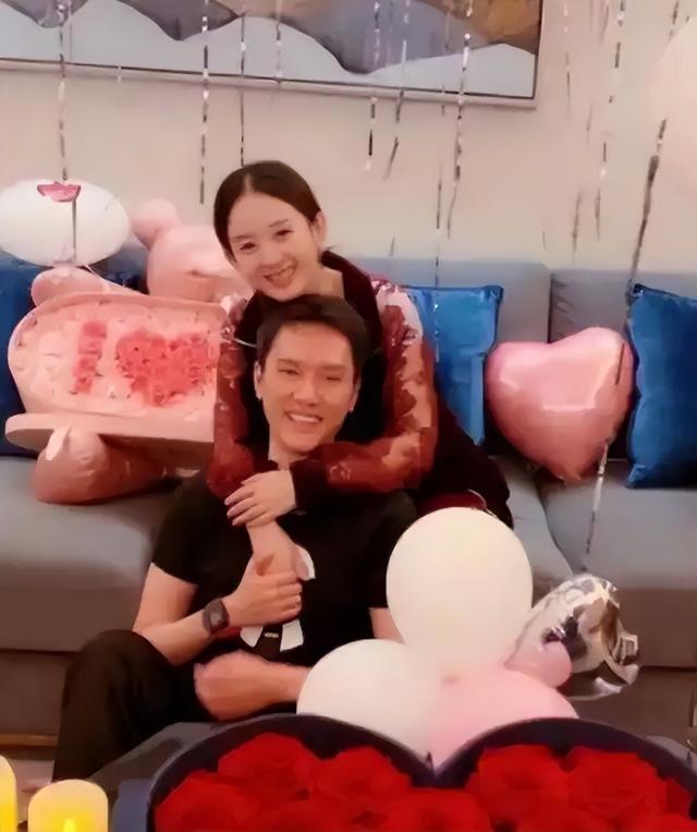 离婚四年，38岁赵丽颖再次官宣喜讯，成为冯绍峰高攀不起的存在！