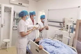 厦门一男子突患“肺炎”，竟是小学时误吞笔帽惹的祸！医生提醒→图片
