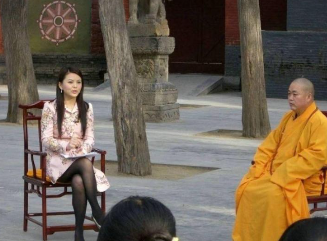 李湘做梦也想不到，释永信刚塌房，自己就因一张“黑丝照”被牵连