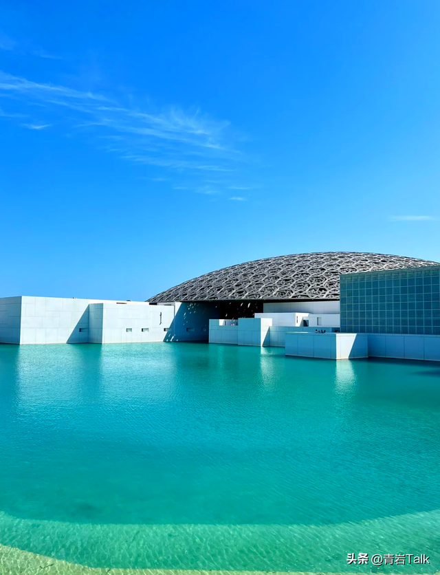 触摸砂纸质感鲸皮，见证恐龙生死搏斗，这座博物馆让孩子爱上自然