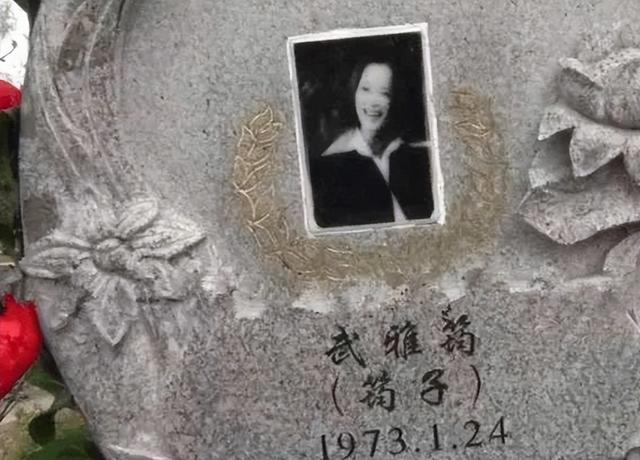 原来她早已离世！被高晓松劈腿，遭汪峰抛弃，27岁在家中上吊自杀