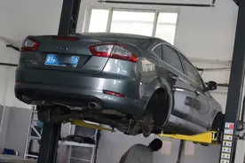 价值1万块的2011年福特蒙迪欧，进厂翻修变新车，准备开到报废！图片