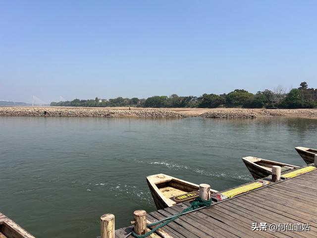 赣州建春门浮桥，江西一绝，属于国宝