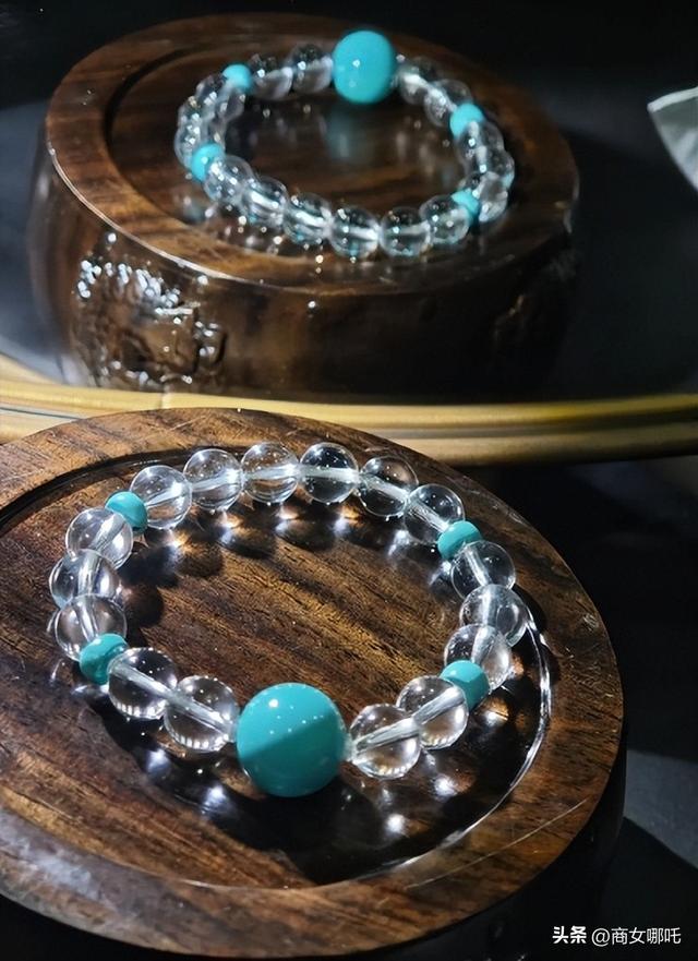 这样搭配,绿松石也能高级又日常!
