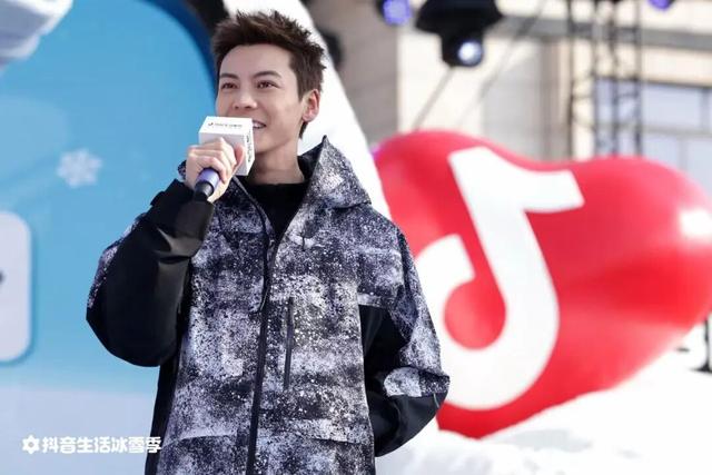 陈伟霆空降长白山，速来get同款滑雪场！