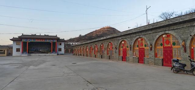 《平凡的世界》石圪节公社双水村，在绥德县满堂川镇郭家沟村