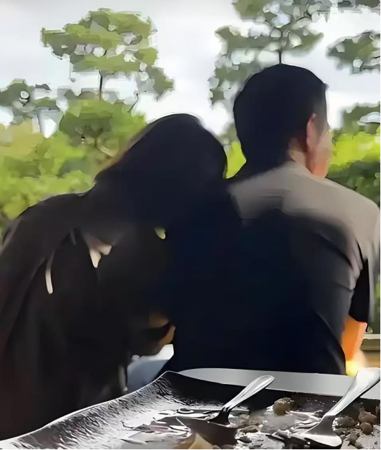 遭央视“开除”？讨好大佬陪睡上位？曾是央视女主持谣言有多离谱
