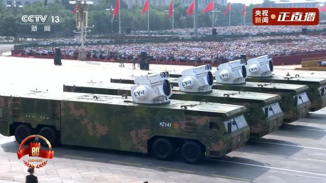 不装了！一口气看完九三大阅兵武器装备！谁说我们一个也不认识？