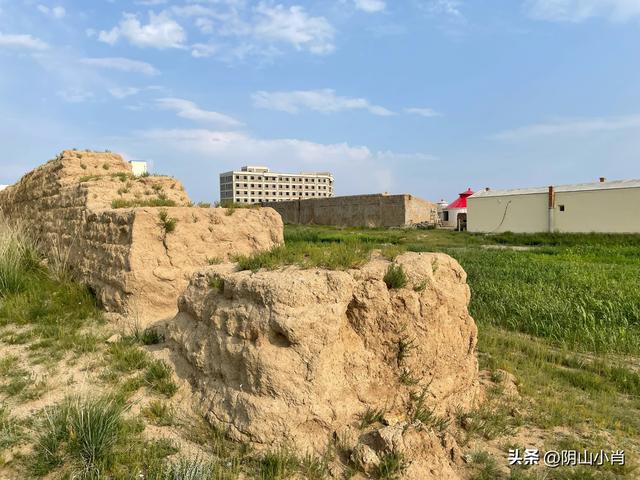 达茂旗达尔罕、百灵庙、乌克忽洞，固阳银号、忽鸡沟田野考察笔记