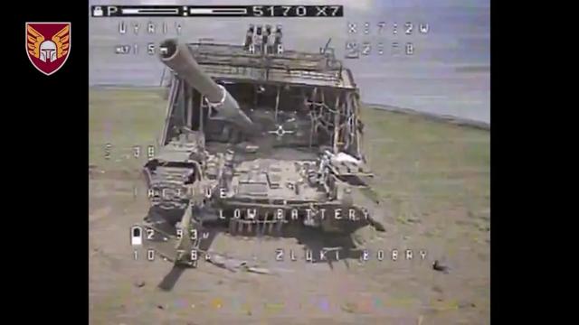 红警“幻影坦克”成真？俄军改装T-80坦克，能挡100台FPV无人机？