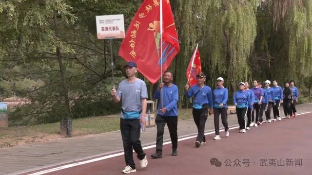 武夷山水绘就活力画卷 步履崇阳享秋日美景