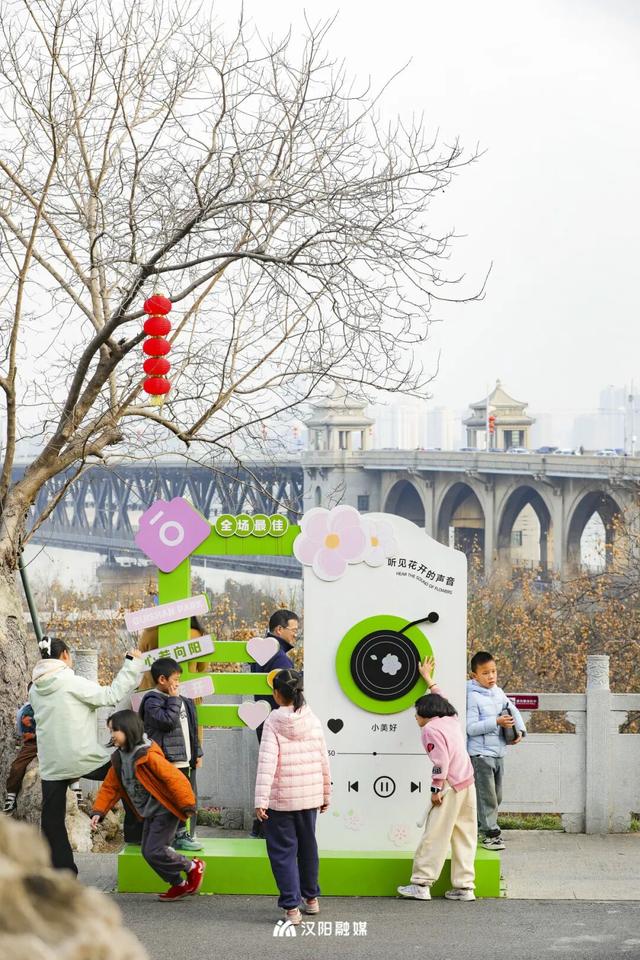 武汉独有登高新玩法，和“亚洲桅杆”合个影！