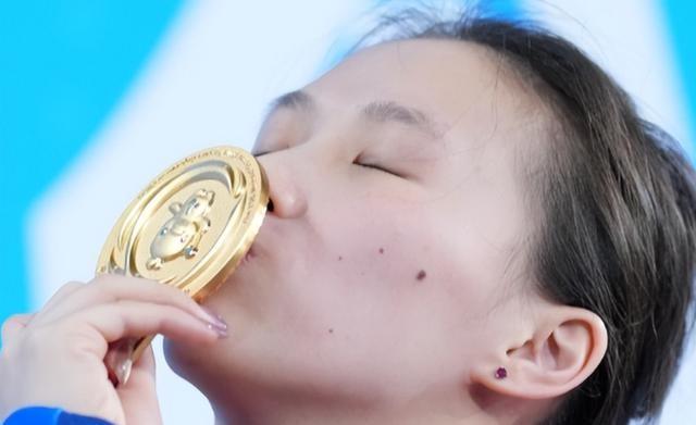 夺金仅1个月,陈芋汐令整个泳坛刮目相看,周继红的话终于有人信了