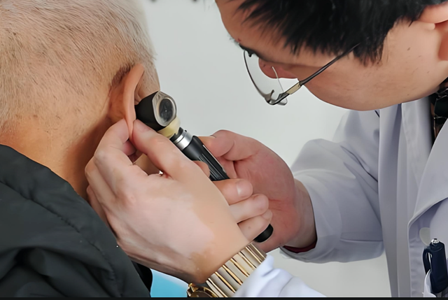耳朵里面经常痒，却掏不出东西？可能在暗示你这5个问题