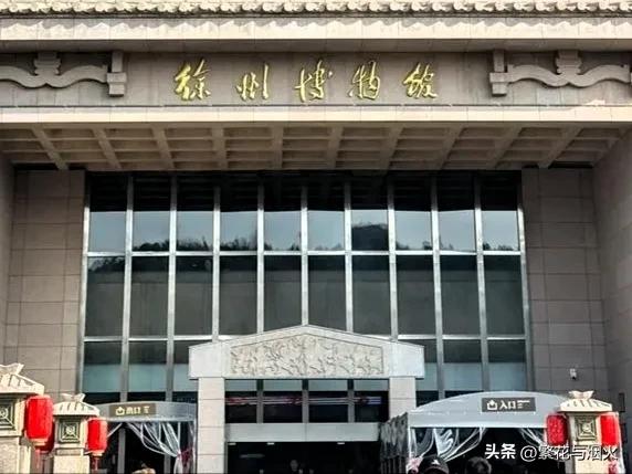 云龙湖不仅有湖光山色，周边也有汉文化印记