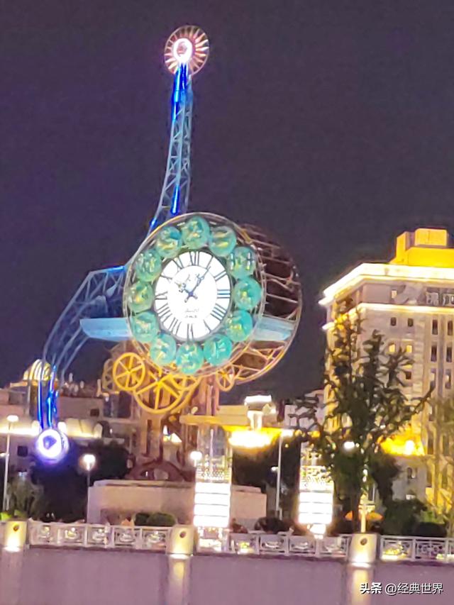 夜幕下的海河