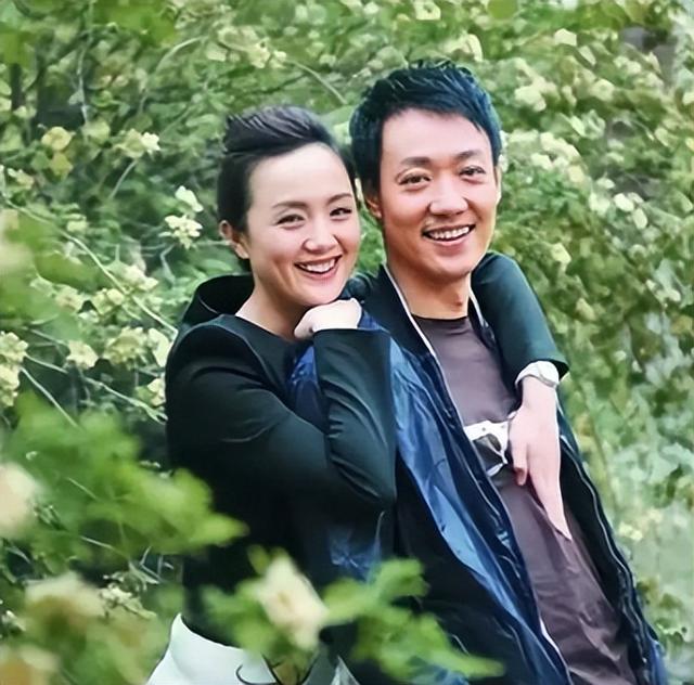 朱媛媛离开8个月后，52岁辛柏青终于传出喜讯，朱媛媛可以放心了!