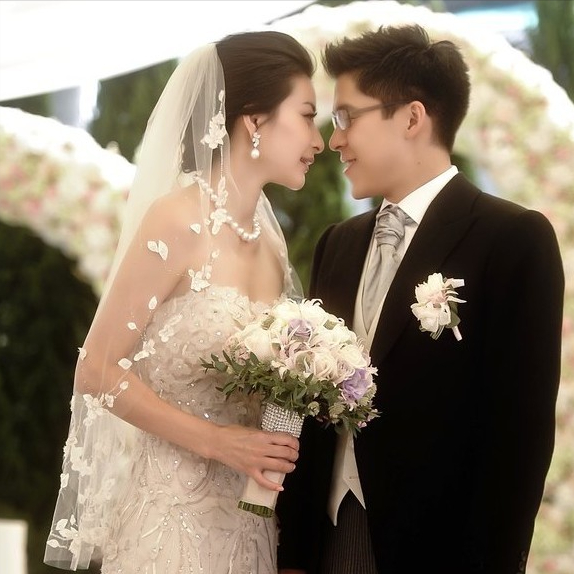 结婚13年，44岁郭晶晶再次迎来喜讯，全网恭喜	，终于等到这一天