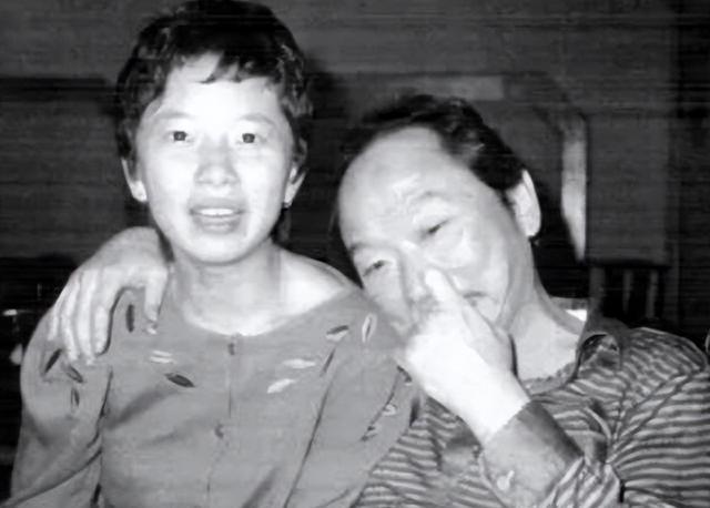 他一生纵情酒色，47岁遗憾离世，却留下70多部价值连城的经典作品​