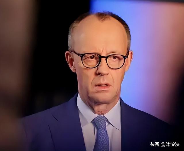 出大事了	，俄军发起“斩首行动”，特朗普秒翻脸，英法德果断下令