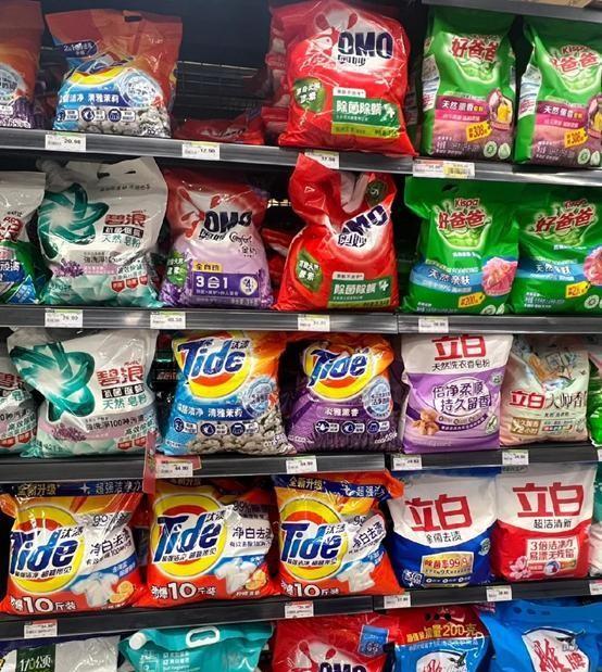为什么洗衣液卖不动了？超市工作人员：因为大家都不好“骗”了