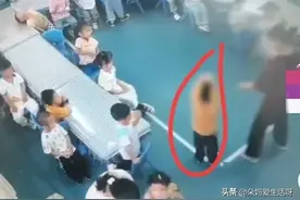 3岁男童被21岁女子绑住双手双脚，其母：孩子太可怜了图片