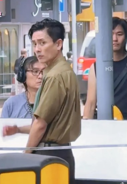 香港知名男星被指暴瘦，面颊凹陷顴骨凸出，昔日型男判若两人
