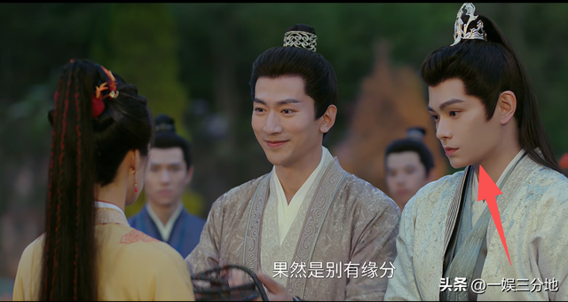 两个人连累整部剧？一个脸肿歪嘴一个表情呆，陈乔恩也救不了