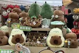 快闪上新！各大潮流IP引流年轻消费力图片