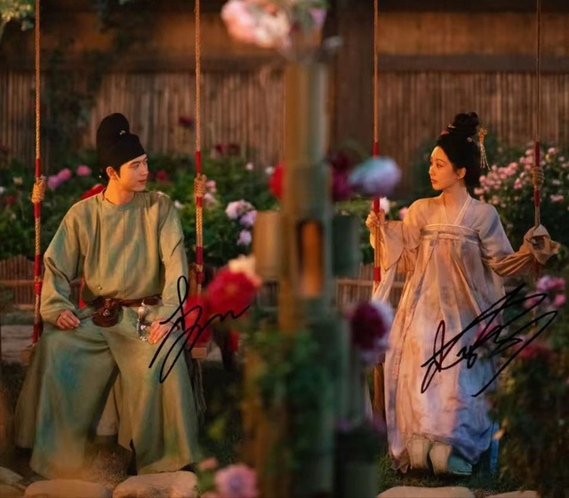 央媒发文！33岁杨紫高调官宣喜讯，网友：恭喜，终于等到了这一天