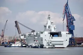 美国爆料：中国把激光武器搬到了军舰上，这下美海军要吃亏了图片