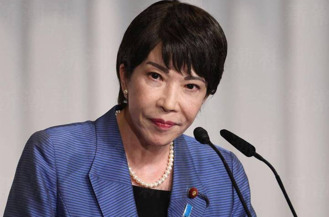 硬扛俩月后日本不行了	，中方第四波制裁开始，高市想见中方领导人