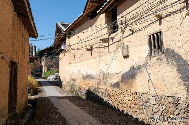 走遍福建古村落，一座千年太后坊一条百年奈何桥，白云山下晓阳村