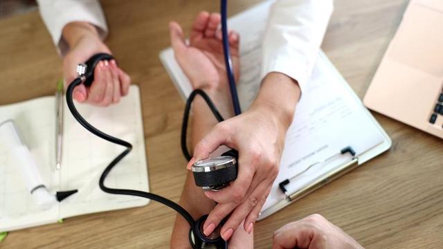 阚清子被曝生畸形儿不到24小时，恶心事发生，揭开内娱不堪的一面