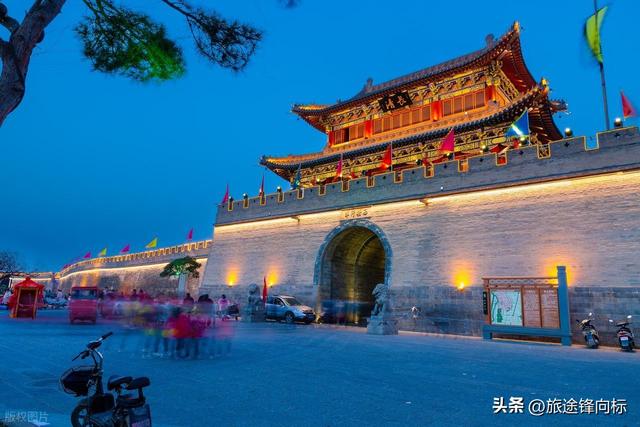 仙鹤栖于南山峭壁，探秘四大古镇的前世今生，透着股超凡脱俗仙气