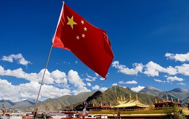 福建舰强就强在，它仅凭“一舰之力”，改写中美的西太力量格局