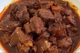 牛肉嚼不烂，你可能少放了这一物，有了它，炖牛肉软烂鲜香不塞牙图片