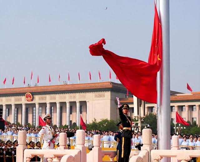 被中国制裁后，不到24小时，美国火速回应，四个字道破特朗普心思