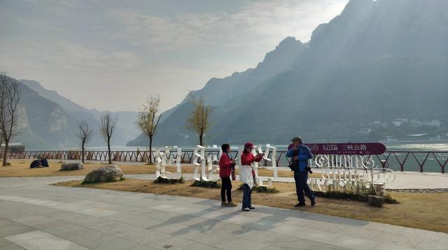 d25：从348国道秭归米仓口服务区来到了宜昌夷陵区莲沱畔