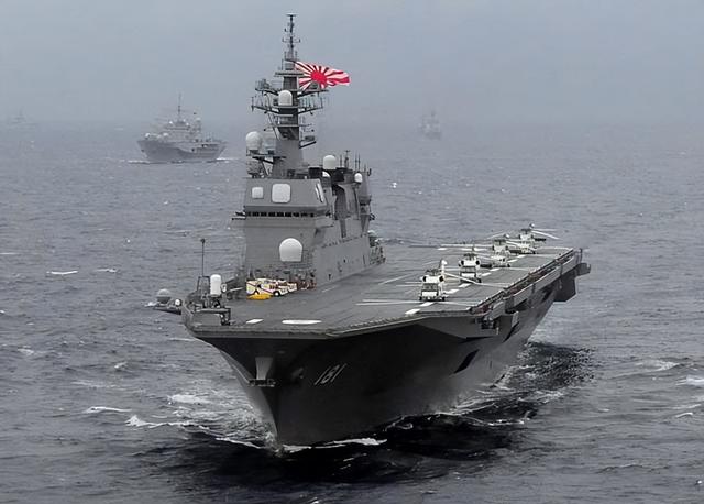 一声不吭造7艘准航母，美国才发现	，真正对手已成闷声干大事的它