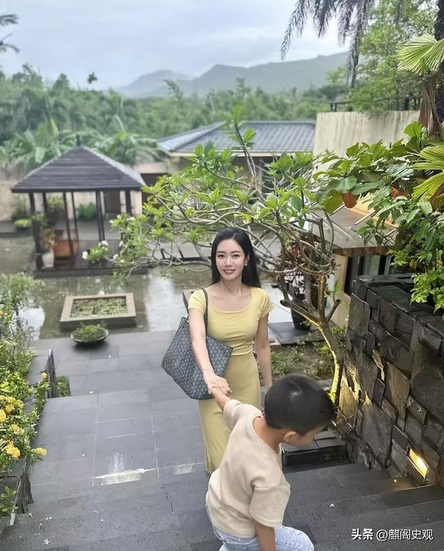 知名女星被曝是少林方丈的情妇？照片流出！女主辟谣，内幕曝光