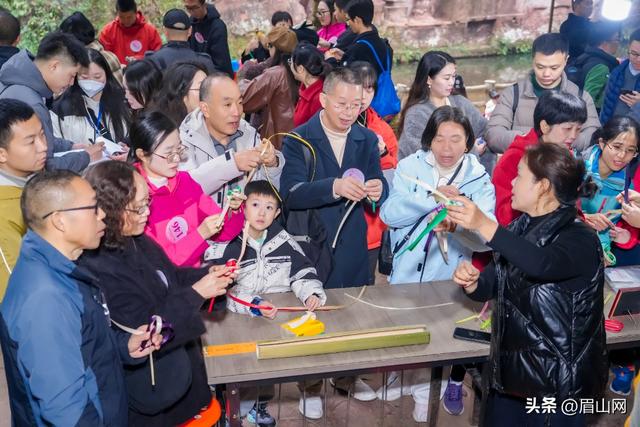 东坡文化牵线 文旅融合生金 ——记“2025长江之恋 三城有囍——‘嘉唐’千里婵娟·缘起东坡”活动