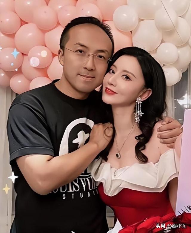 被“影视公司老总”娶走的4位女星，个个如花似玉，回家当老板娘