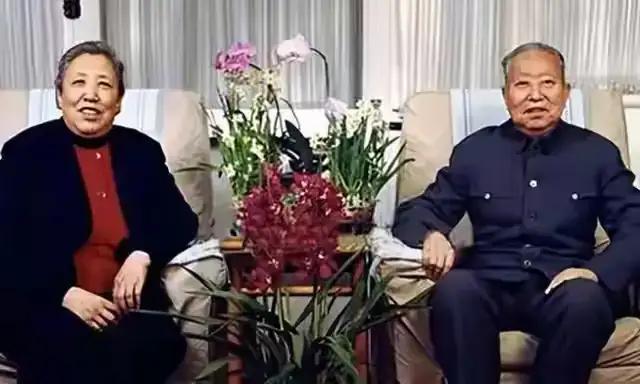 她15岁投身革命18岁嫁主席，至今仍健在	，却少有人知道她的存在！