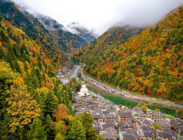 10月下旬-11月中旬，适合去的8个赏秋宝地，彩林繁茂，秋色正盛