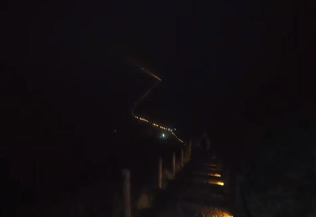 去了一趟江西武功山旅游,发了朋友圈,以为有人点赞,结果尴尬了
