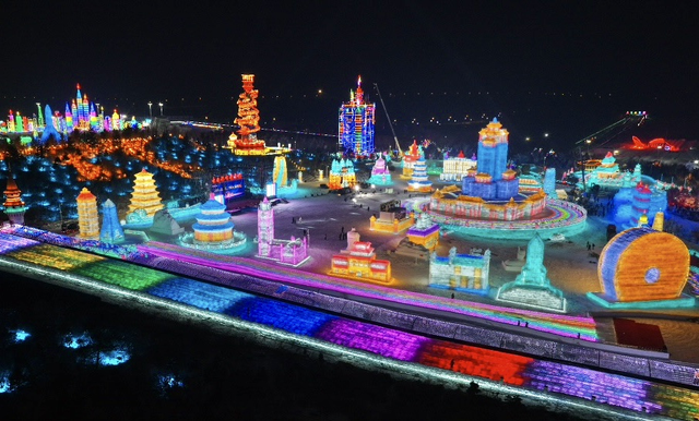 啥是吉林冰雪旅游？ 文旅精品+自然奇观+文化美食+……