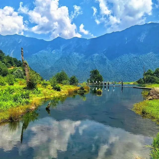 漫步黑竹沟,尽享初秋美景~